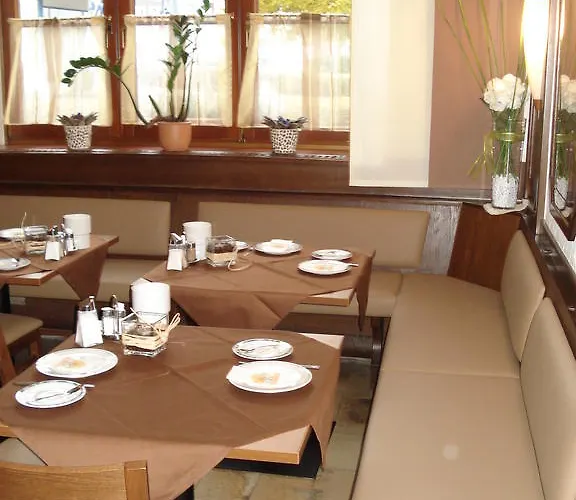 Almtalerhof فندق تارون