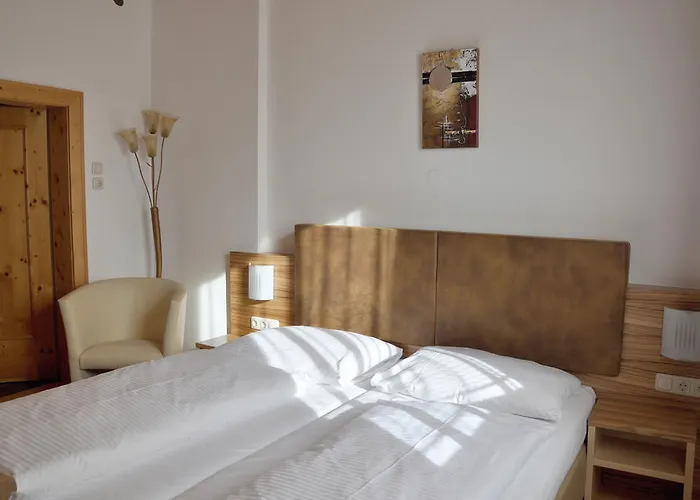 فندق Almtalerhof 3*