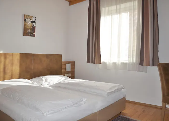 Almtalerhof 3* تارون